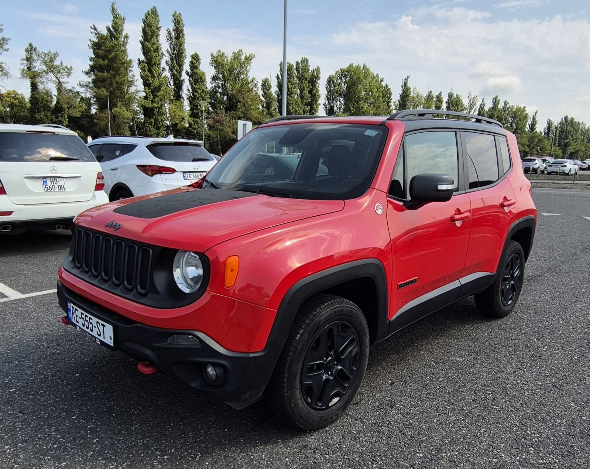 Jeep Renegade 2018 — airport car rental