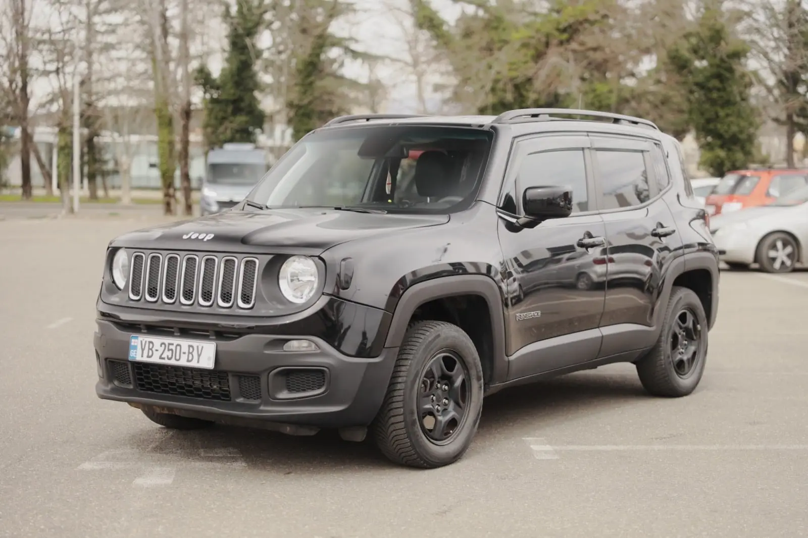 Jeep Renegade 2019 — airport car rental