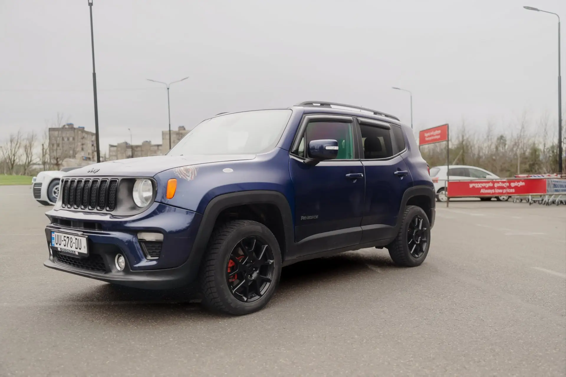 Jeep Renegade 2019 — airport car rental