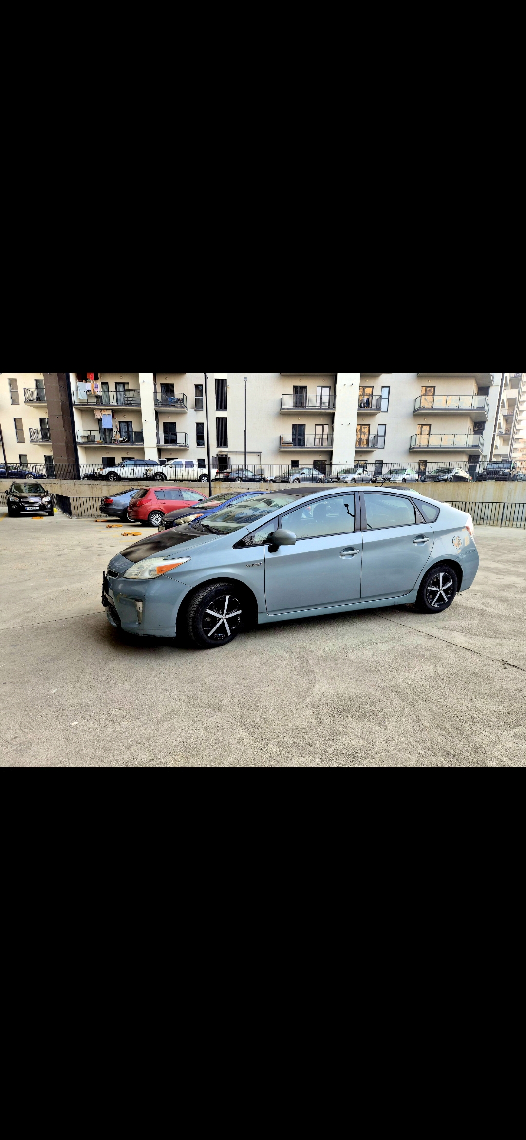 Toyota Prius 2011 — airport car rental