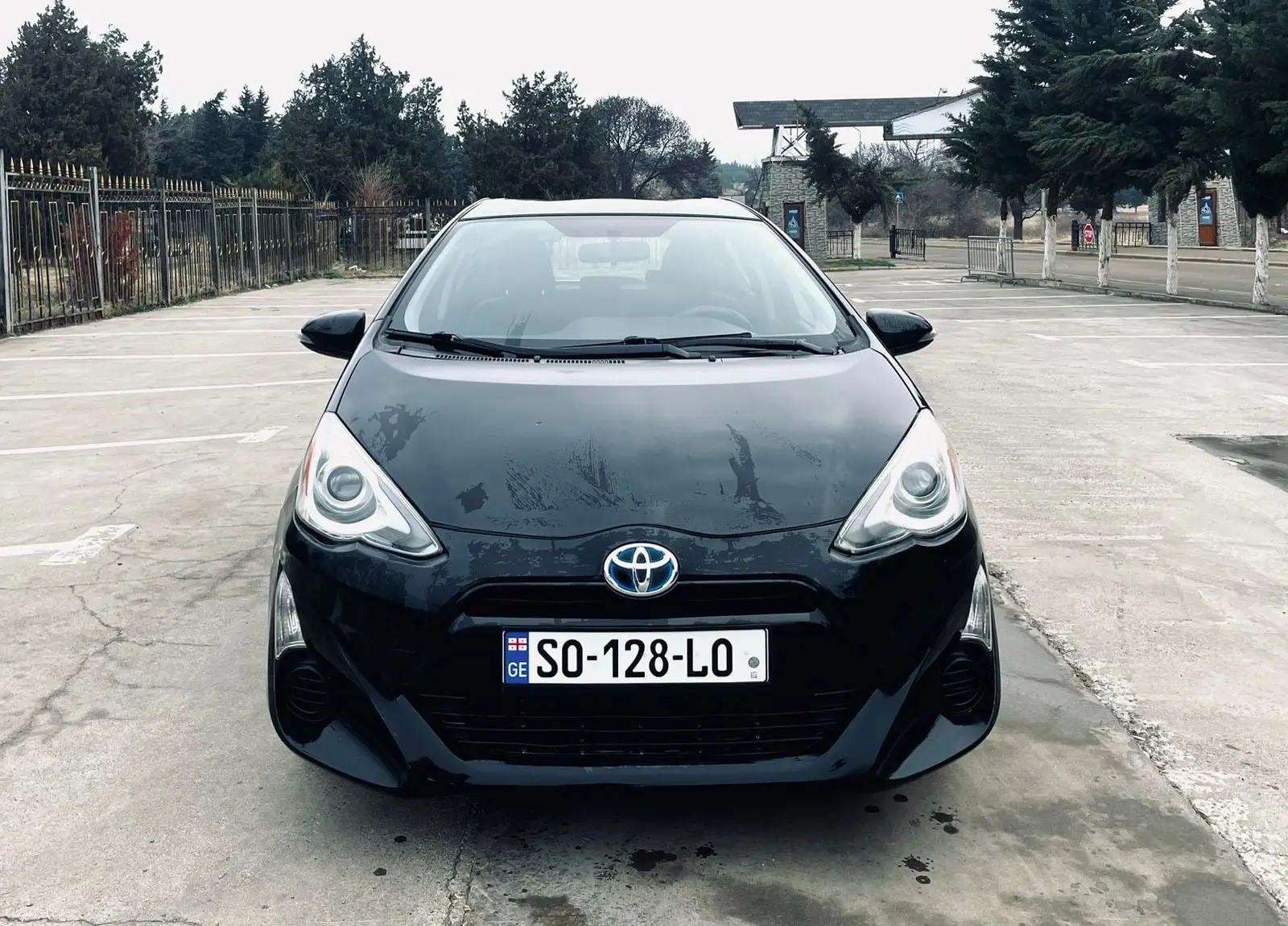 Toyota Prius 2015 — airport car rental