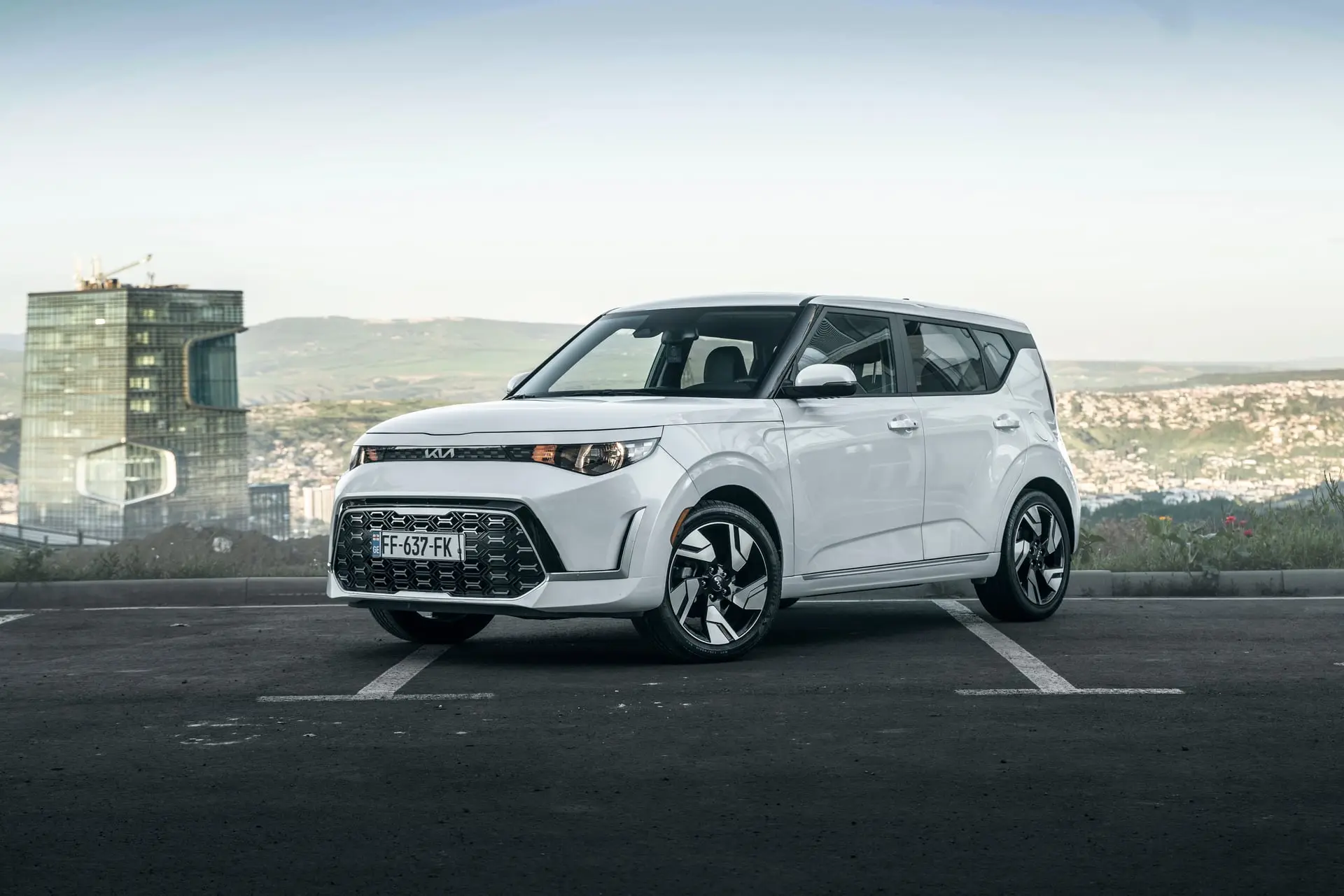 Kia Soul 2023 — airport car rental